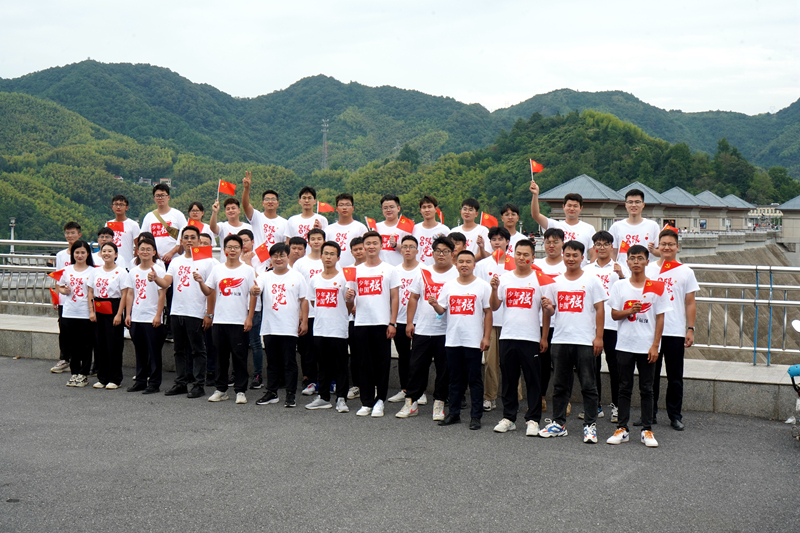 公司團委開展“喜迎二十大、永遠跟黨走、奮進新征程”主題團日活動6